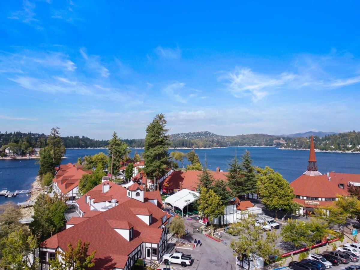 Snowflower Cabin Modern Luxe, 2 Level, 1500 Sqft, Ac, View, Dogs, Walk To Village Lake Arrowhead Exterior photo